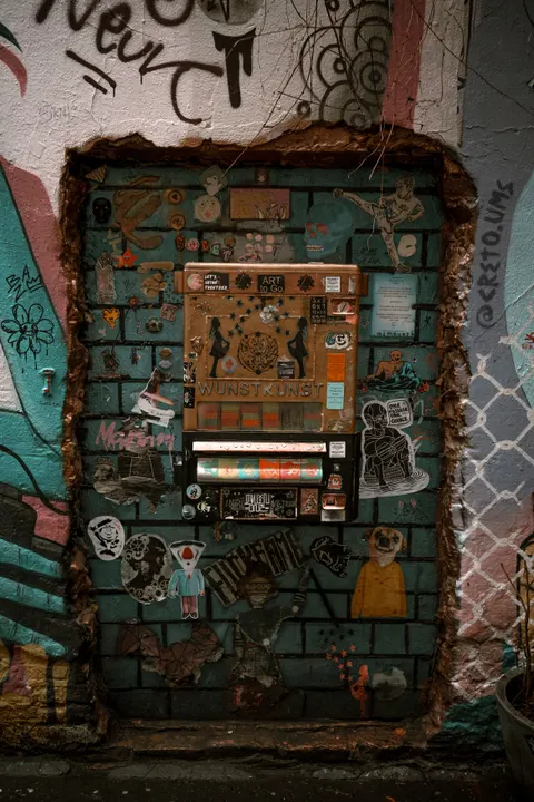 Street Art Phone Wallpaper · street · 1440×2160