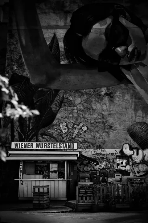 Street Art Phone Wallpaper · street · 1440×2160