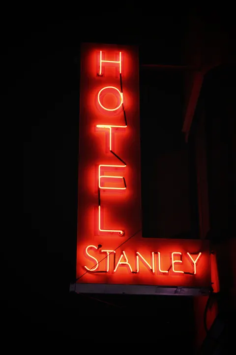 Neon Sign Phone Wallpaper · street · 1440×2160
