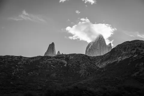 Berge 4K Hintergrundbild · mountains · 3840×2560
