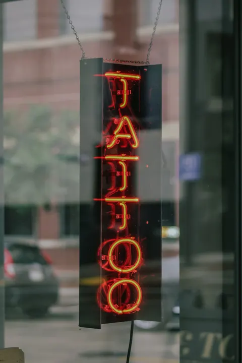 Neon Sign Phone Wallpaper · street · 1440×2160