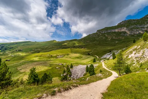 Berge 4K Hintergrundbild · mountains · 3840×2560