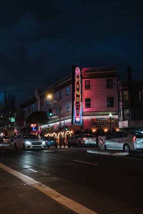 Insegna al Neon Sfondo per Telefono · street · 1440×2160