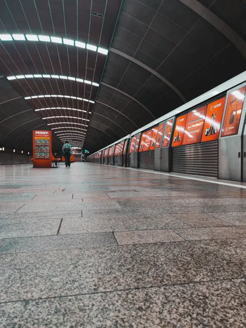 Metro Phone Wallpaper · street · 1440×1920
