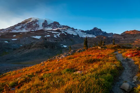Mountain Trail 4K Wallpaper · mountains · 3840×2560