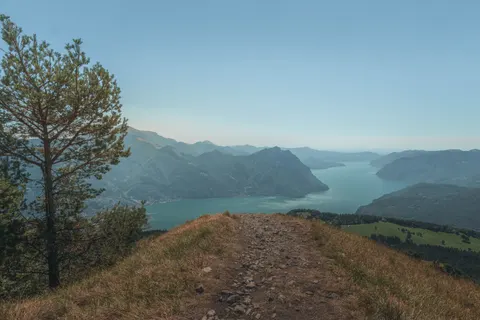 خلفية مسار جبلي بدقة 4K · mountains · 3840×2560