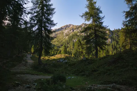 Обои Горная тропа 4K · mountains · 3840×2560