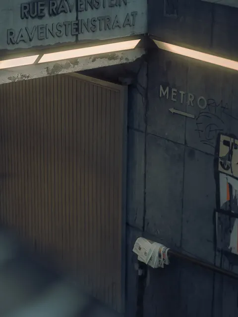 Metro Phone Wallpaper · street · 1440×1920