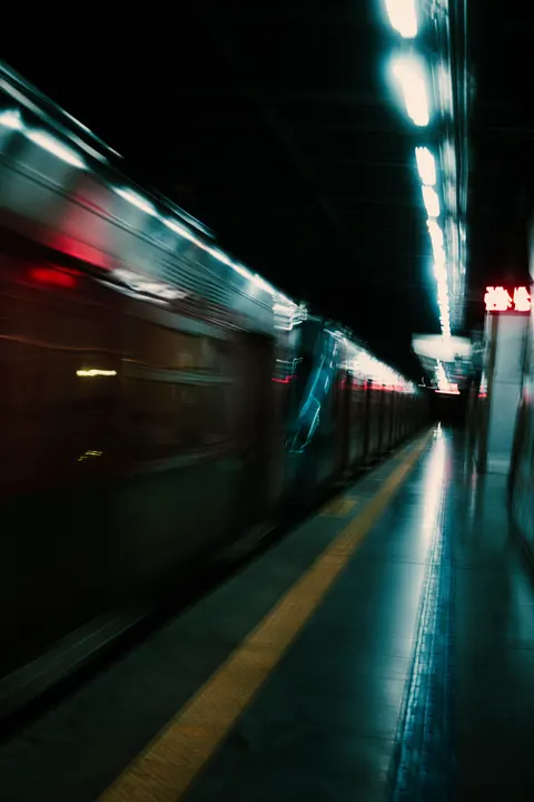 Metro Phone Wallpaper · street · 1440×2160