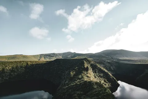 山脉 4K壁纸 · mountains · 3840×2560