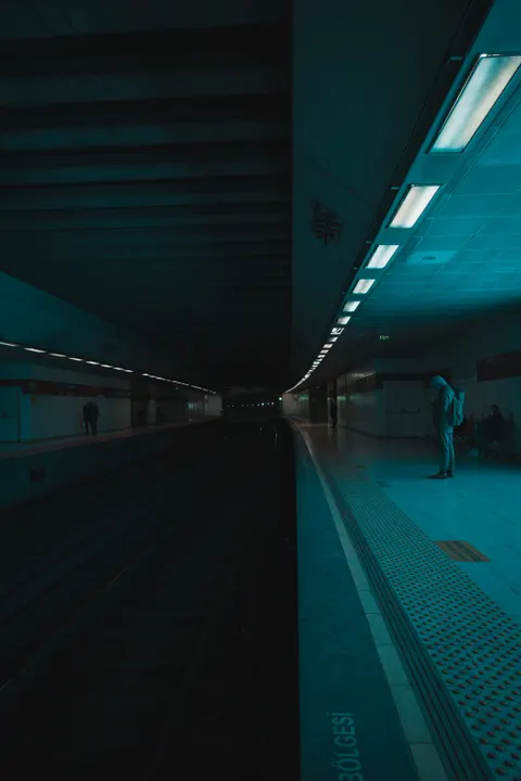 Metro Phone Wallpaper · street · 1440×2160