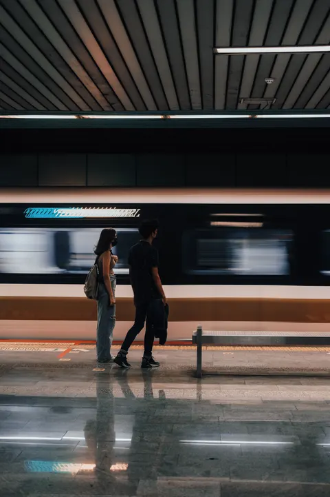 Metro Phone Wallpaper · street · 1440×2161