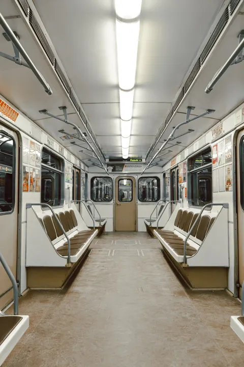Metro Phone Wallpaper · street · 1440×2160