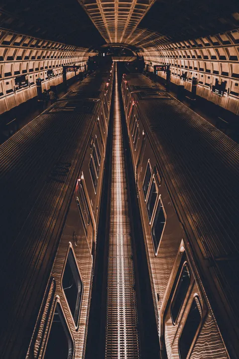 Metro Phone Wallpaper · street · 1440×2160