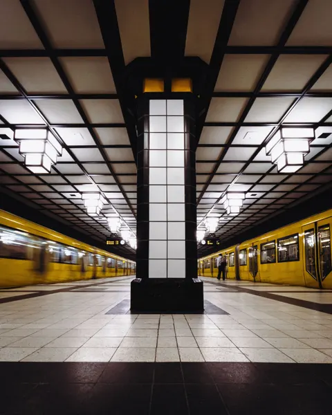 Metro Phone Wallpaper · street · 1440×1800