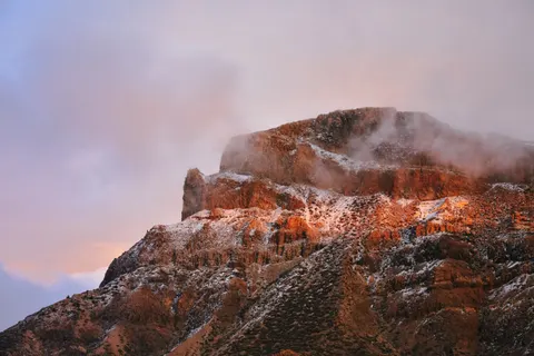 산 4K 배경화면 · mountains · 3840×2560