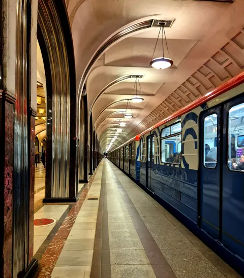 Metro Phone Wallpaper · street · 1440×1643