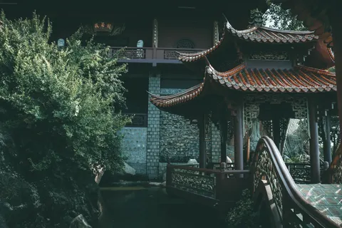 古庙 4K壁纸 · architecture · 3840×2560