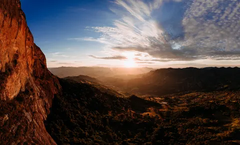 Berge 4K Hintergrundbild · mountains · 3840×2322