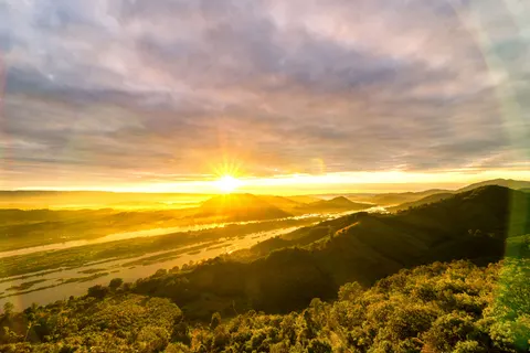 Fond d'écran Montagnes 4K · mountains · 3840×2563
