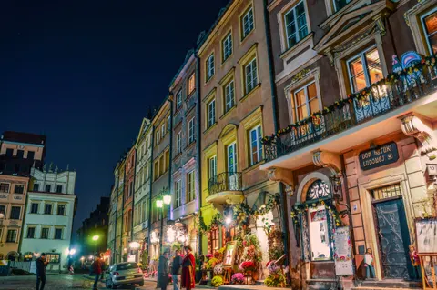 Old Town Street 4K Wallpaper · architecture · 3840×2553