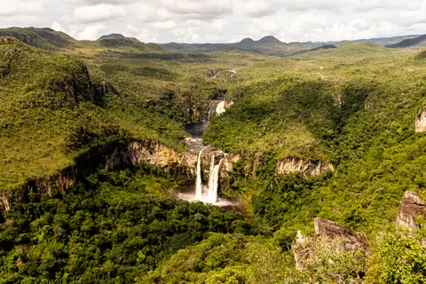 Rainforest Waterfall 4K Wallpaper · nature · 3840×2560