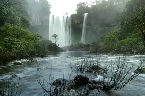Rainforest Waterfall 4K Wallpaper · nature · 3840×2560