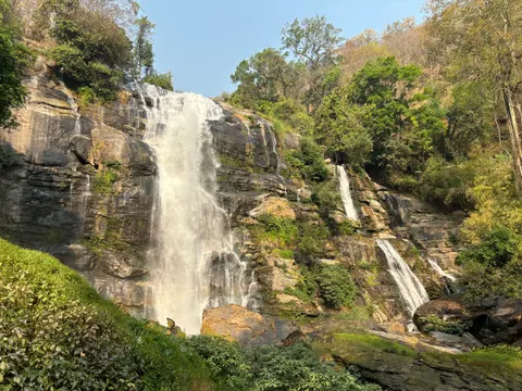 Rainforest Waterfall 4K Wallpaper · nature · 3840×2880