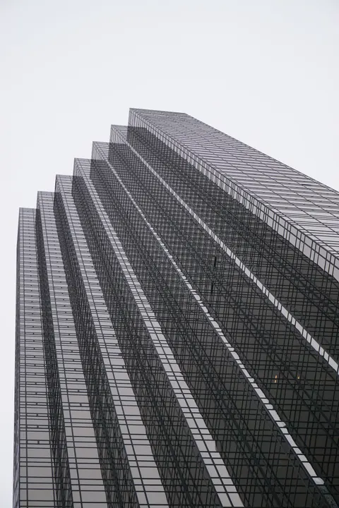 Looking Up Phone Wallpaper · street · 1440×2160