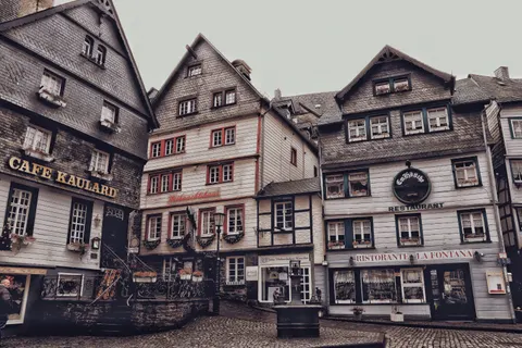 Old Town Street 4K Wallpaper · architecture · 3840×2560
