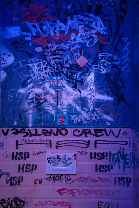 Street Art Phone Wallpaper · street · 1440×2160