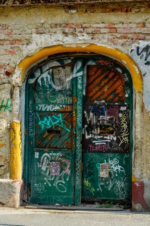 Street Art Phone Wallpaper · street · 1440×2159