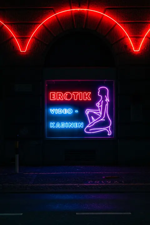 Neon Sign Phone Wallpaper · street · 1440×2159
