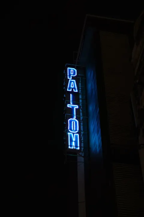 Neon Sign Phone Wallpaper · street · 1440×2160