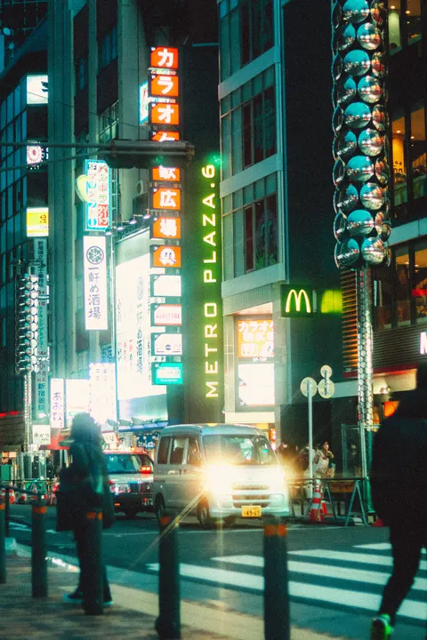 Neon Sign Phone Wallpaper · street · 1440×2160