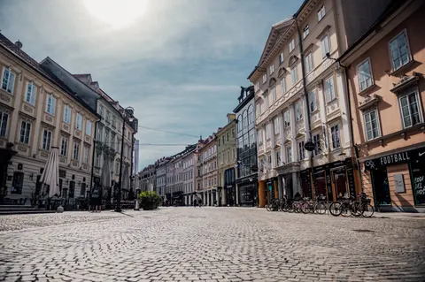 Old Town Street 4K Wallpaper · architecture · 3840×2555