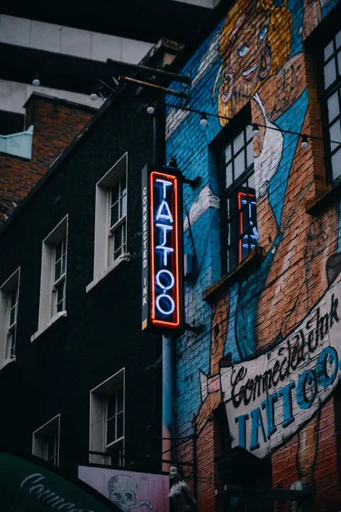 Neon Sign Phone Wallpaper · street · 1440×2160