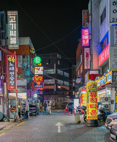 Neon Sign Phone Wallpaper · street · 1440×1748