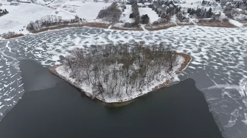 Frozen Lake 4K Wallpaper · nature · 3840×2160
