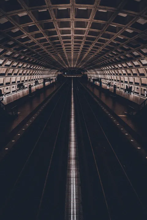 Metro Phone Wallpaper · street · 1440×2160