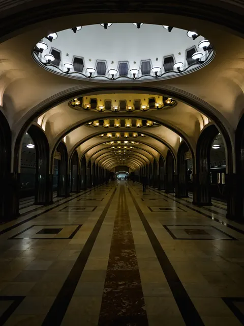 Metro Phone Wallpaper · street · 1440×1921