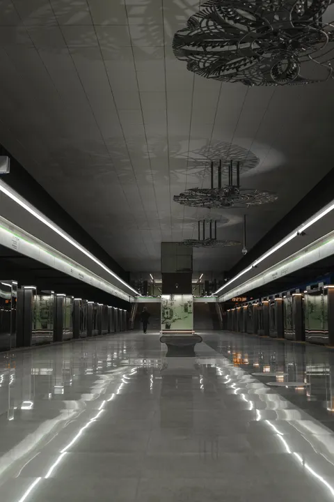 Metro Phone Wallpaper · street · 1440×2160