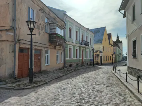 Old Town Street 4K Wallpaper · architecture · 3840×2880