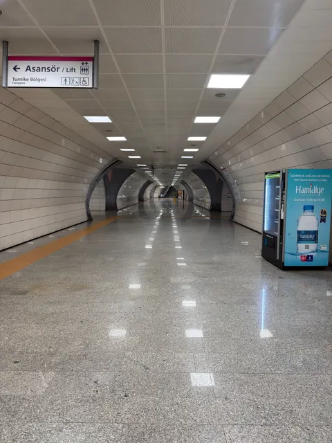 Metro Phone Wallpaper · street · 1440×1920