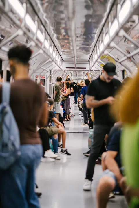 Metro Phone Wallpaper · street · 1440×2160