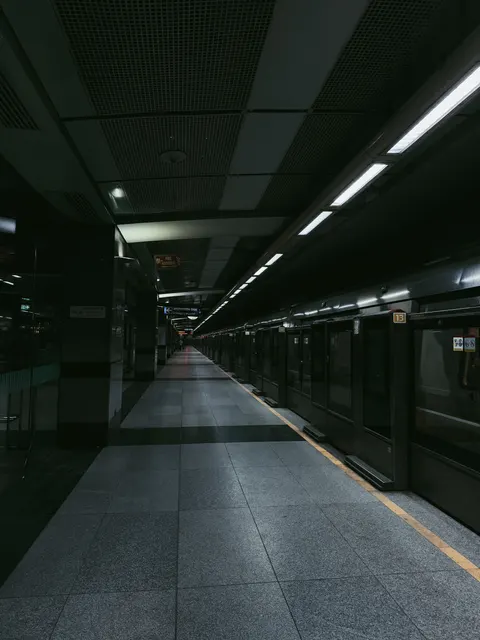 Metro Phone Wallpaper · street · 1440×1920