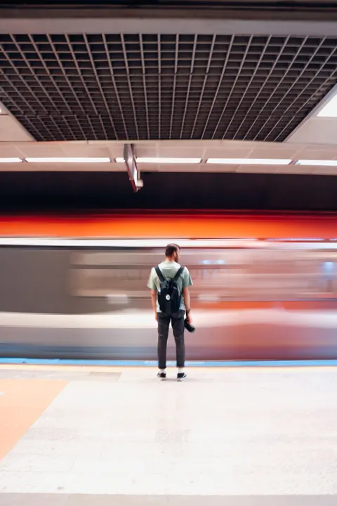 Metro Phone Wallpaper · street · 1440×2160