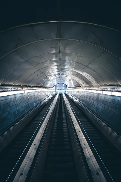 Metro Phone Wallpaper · street · 1440×2160