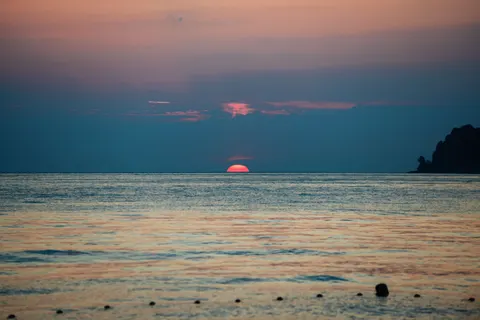 Palm Beach Sunset 4K Wallpaper · nature · 3840×2563