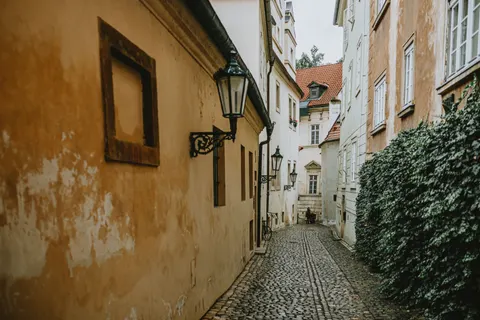 Old Town Street 4K Wallpaper · architecture · 3840×2560